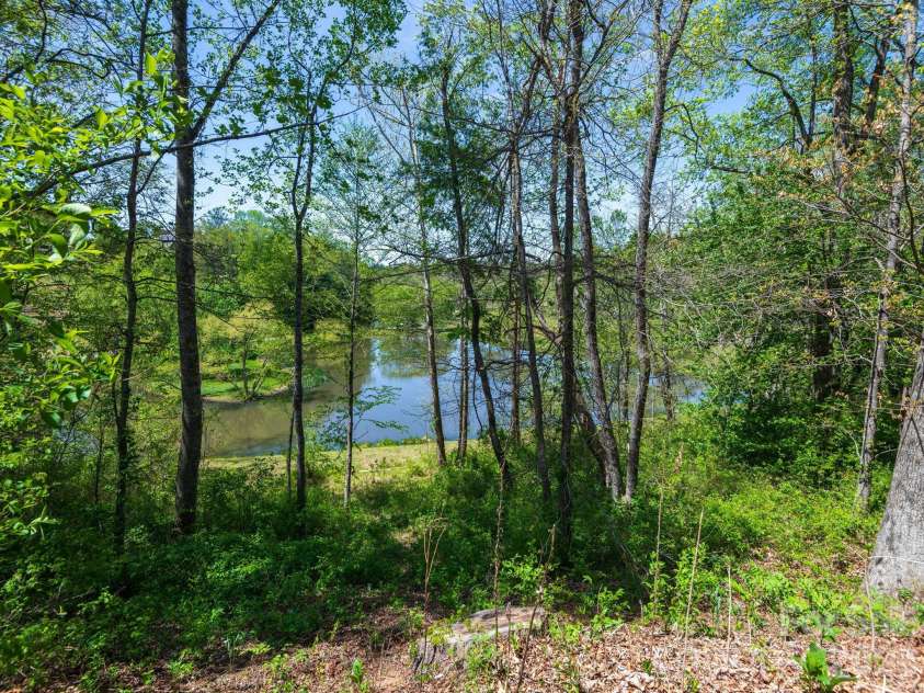 28 Falling Star Court, Fletcher, NC 28732.  MLS# CAR4375570, YatesRealty ID 17533. 