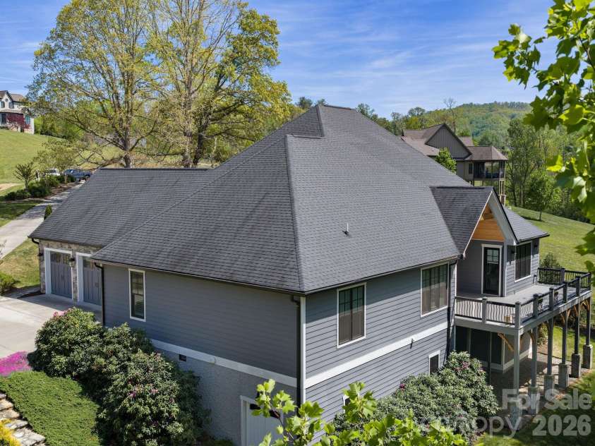 28 Falling Star Court, Fletcher, NC 28732.  MLS# CAR4375570, YatesRealty ID 17533. 