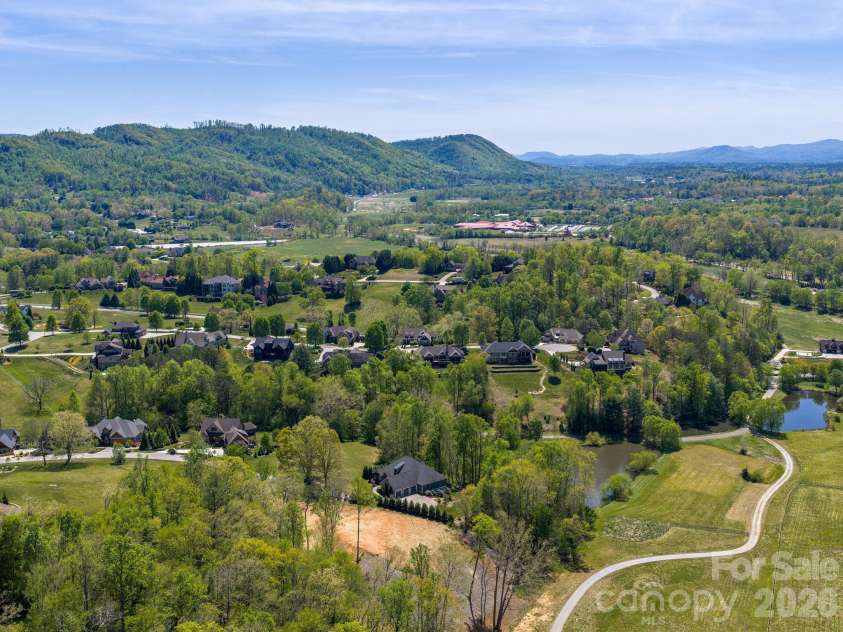 28 Falling Star Court, Fletcher, NC 28732.  MLS# CAR4375570, YatesRealty ID 17533. 