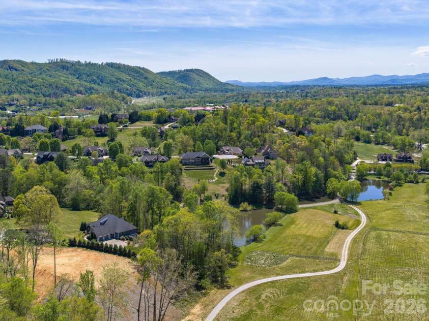 28 Falling Star Court, Fletcher, NC 28732.  MLS# CAR4375570, YatesRealty ID 17533. 