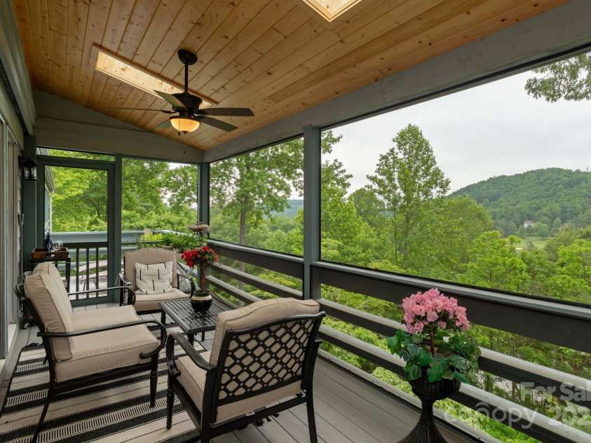 104 SUNNY VIEW Lane, Flat Rock, NC 28739.  MLS# CAR4266917, YatesRealty ID 17534. 
