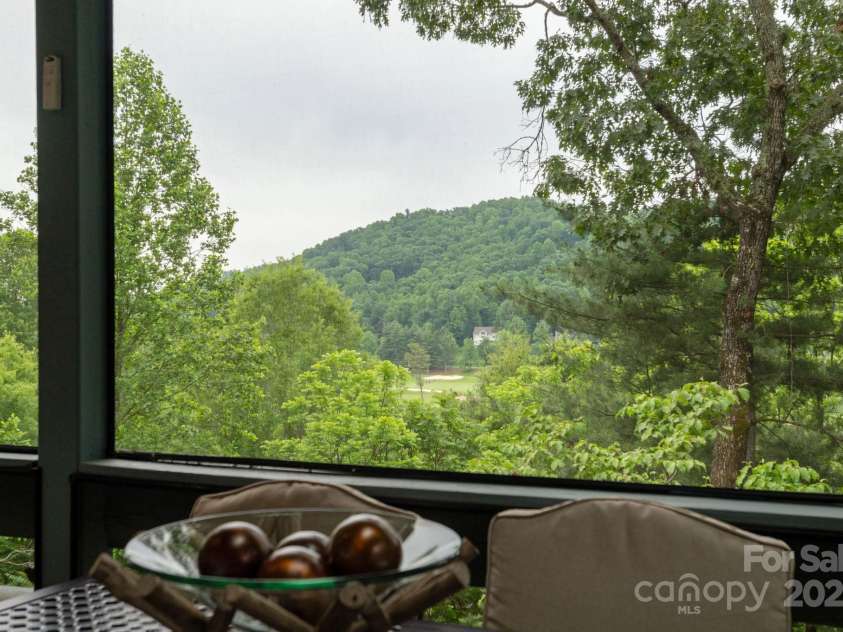 104 SUNNY VIEW Lane, Flat Rock, NC 28739.  MLS# CAR4266917, YatesRealty ID 17534. 