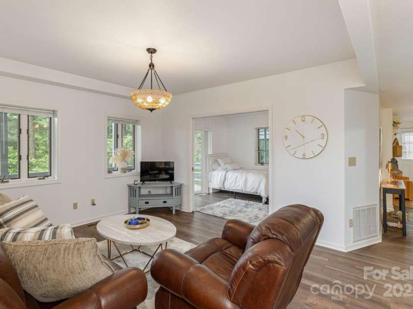 104 SUNNY VIEW Lane, Flat Rock, NC 28739.  MLS# CAR4266917, YatesRealty ID 17534. 