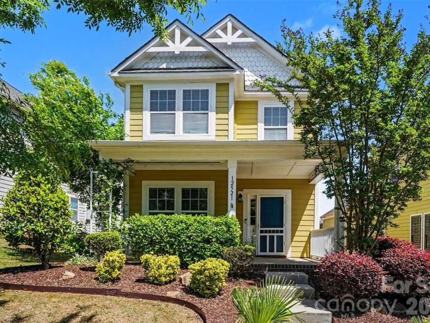 12521 Druids Glen Drive, Pineville, NC 28134.  MLS# CAR4372113, YatesRealty ID 17534. 