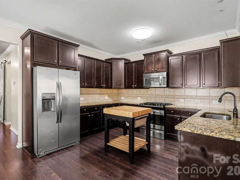 12521 Druids Glen Drive, Pineville, NC 28134.  MLS# CAR4372113, YatesRealty ID 17534. 