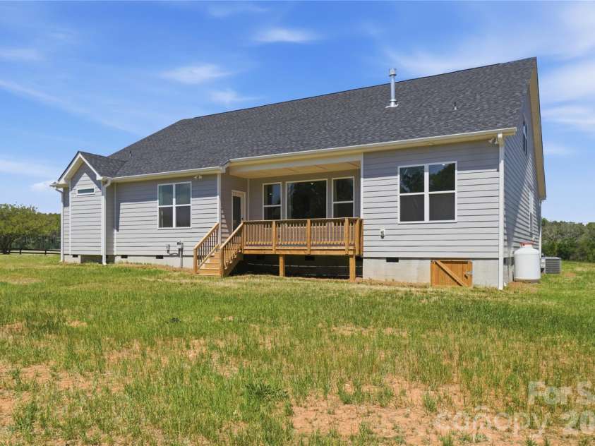 7517 Lancaster Highway, Waxhaw, NC 28173.  MLS# CAR4297536, YatesRealty ID 17535. 