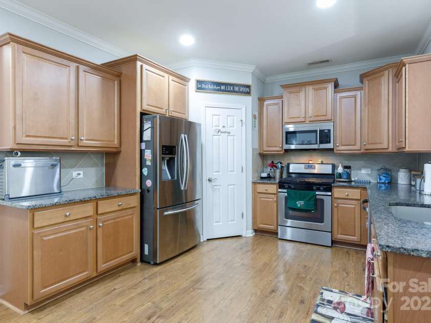 16142 Commodore Drive, Lancaster, SC 29720.  MLS# CAR4266577, YatesRealty ID 17536. 