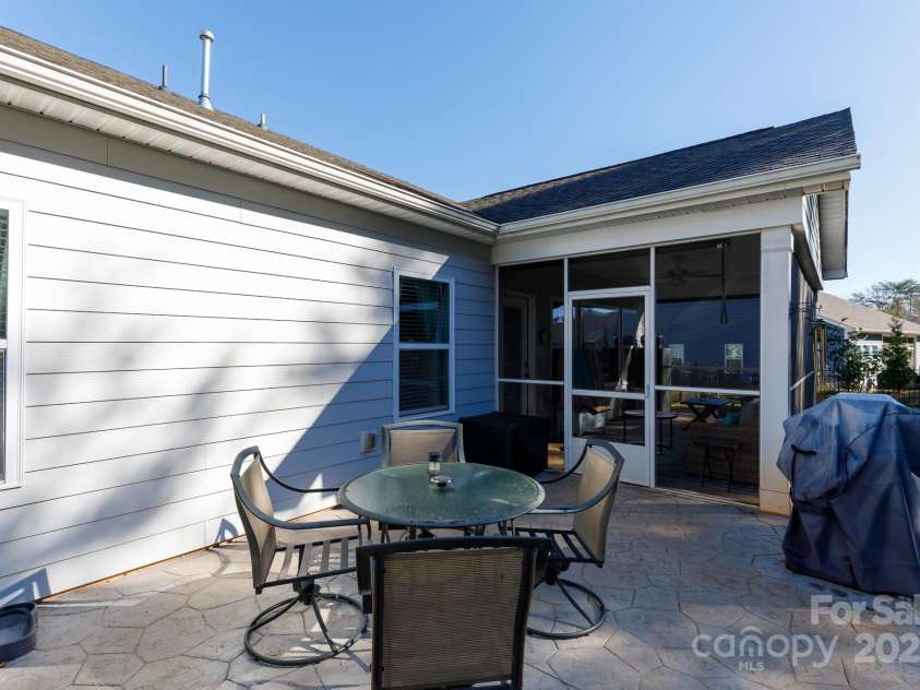 16142 Commodore Drive, Lancaster, SC 29720.  MLS# CAR4266577, YatesRealty ID 17536. 