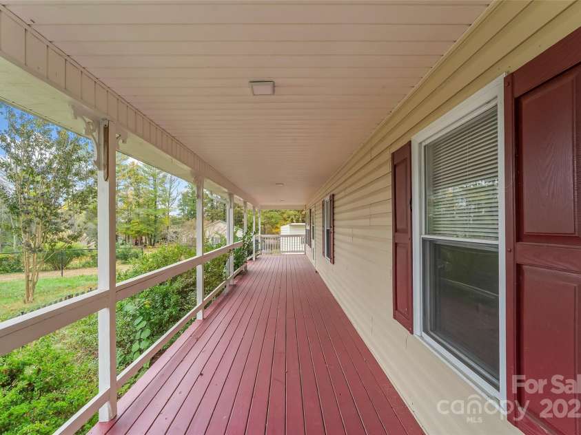 10 Haven Crest Lane, Fletcher, NC 28732.  MLS# CAR4321217, YatesRealty ID 17537. 