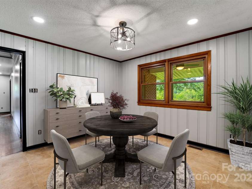 191 Rolling Green Drive, Sylva, NC 28779.  MLS# CAR4267172, YatesRealty ID 17538. 