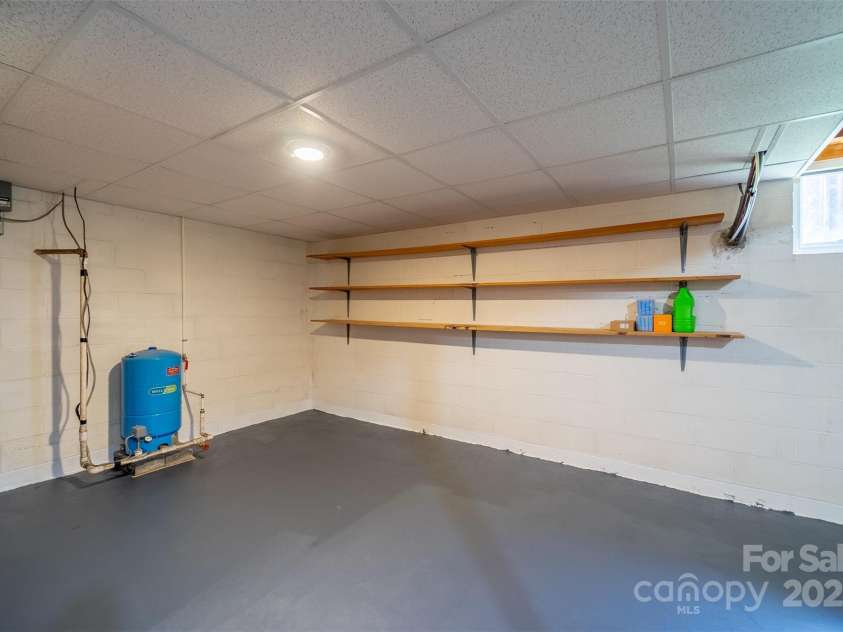 191 Rolling Green Drive, Sylva, NC 28779.  MLS# CAR4267172, YatesRealty ID 17538. 