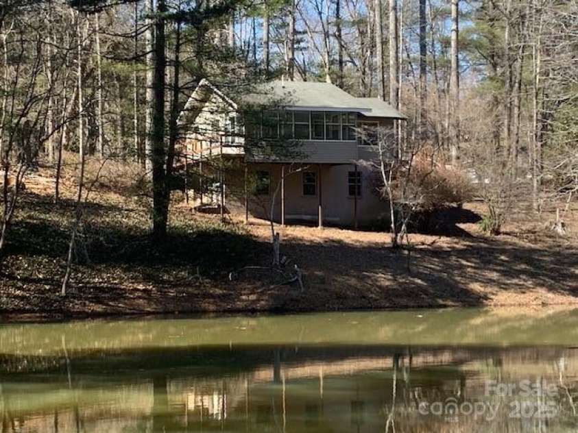 30 LAKEMONT COTTAGE Trail, Flat Rock, NC 28731.  MLS# CAR4232172, YatesRealty ID 1754. 