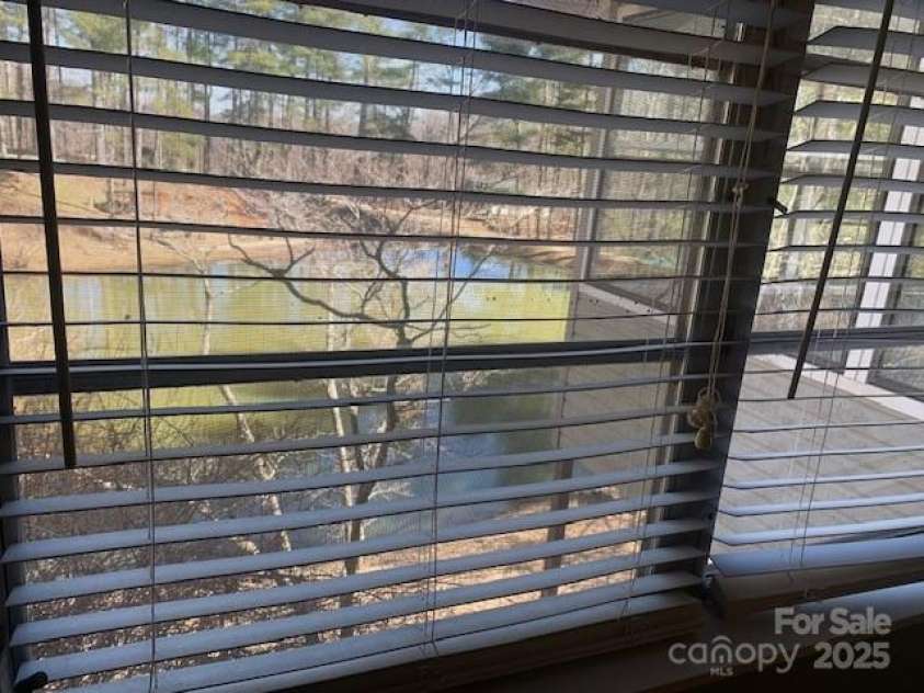 30 LAKEMONT COTTAGE Trail, Flat Rock, NC 28731.  MLS# CAR4232172, YatesRealty ID 1754. 