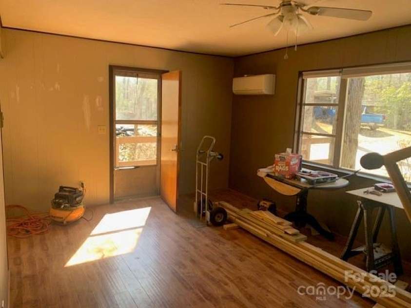 30 LAKEMONT COTTAGE Trail, Flat Rock, NC 28731.  MLS# CAR4232172, YatesRealty ID 1754. 