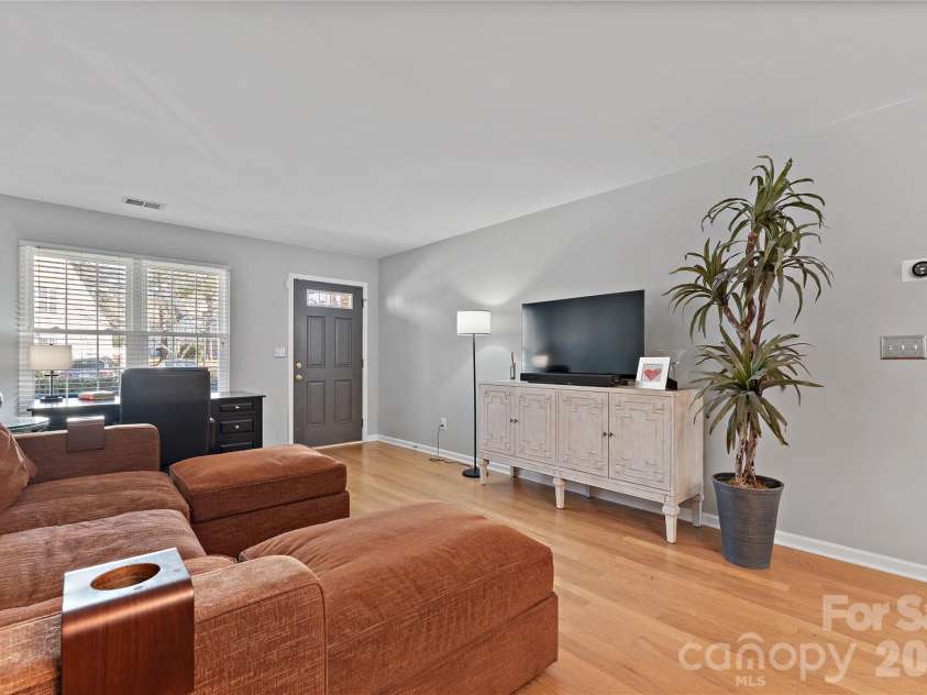 11138 Saintsbury Place, Charlotte, NC 28270.  MLS# CAR4354496, YatesRealty ID 17542. 