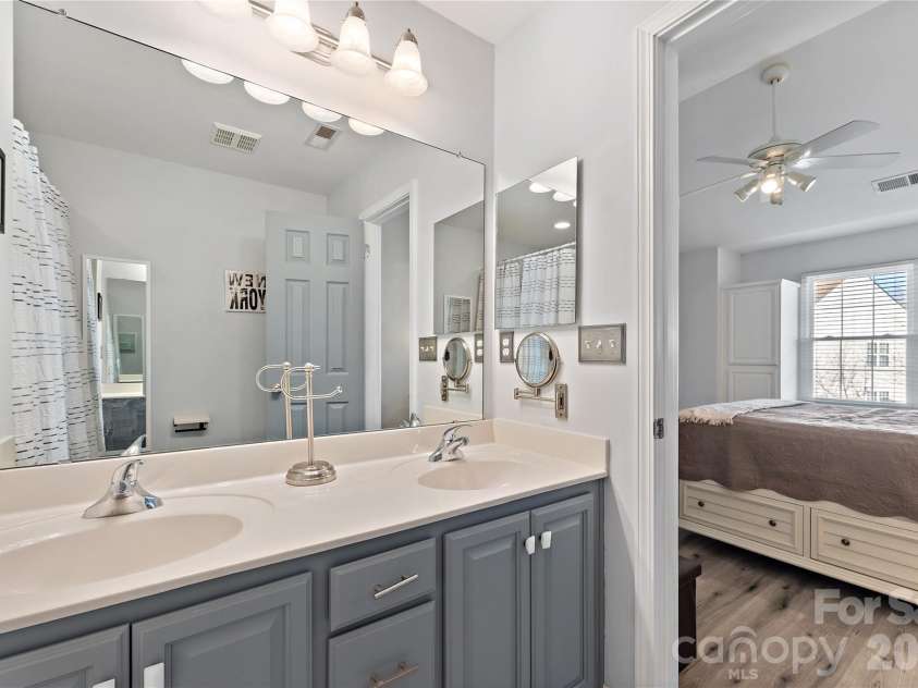 11138 Saintsbury Place, Charlotte, NC 28270.  MLS# CAR4354496, YatesRealty ID 17542. 