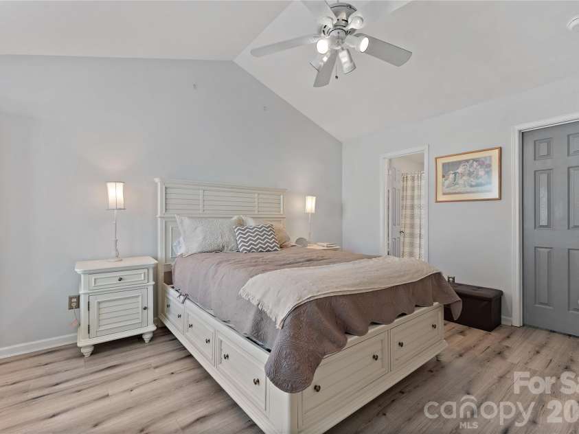 11138 Saintsbury Place, Charlotte, NC 28270.  MLS# CAR4354496, YatesRealty ID 17542. 