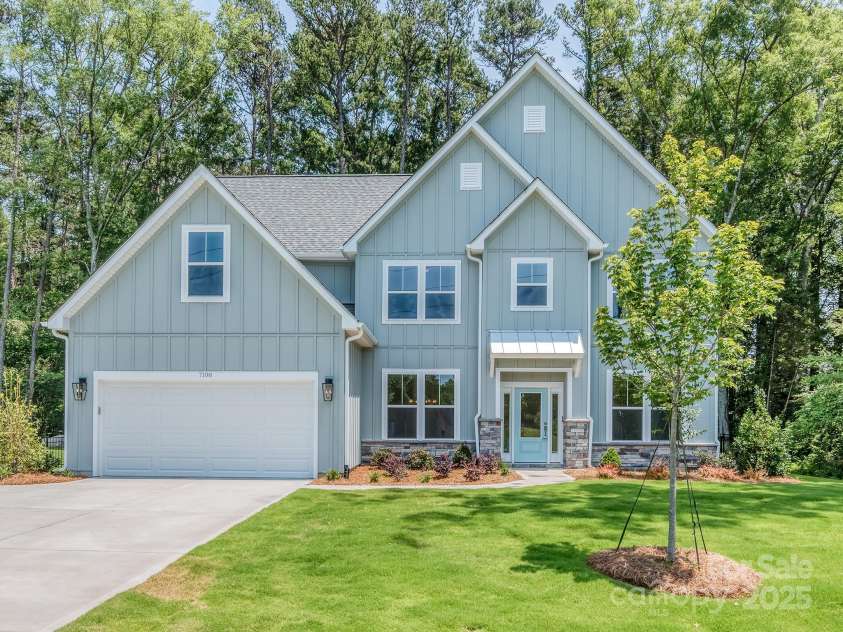 7108 Hambright Road, Huntersville, NC 28078.  MLS# CAR4267647, YatesRealty ID 17542. 