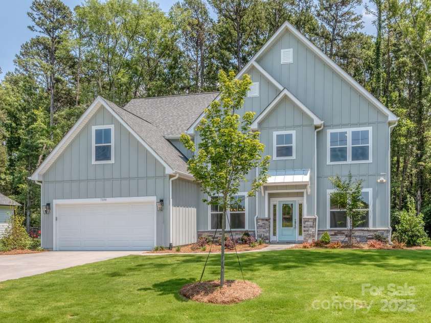 7108 Hambright Road, Huntersville, NC 28078.  MLS# CAR4267647, YatesRealty ID 17542. 