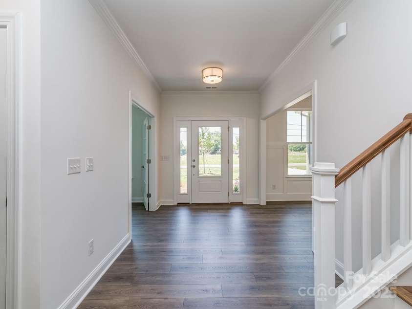 7108 Hambright Road, Huntersville, NC 28078.  MLS# CAR4267647, YatesRealty ID 17542. 