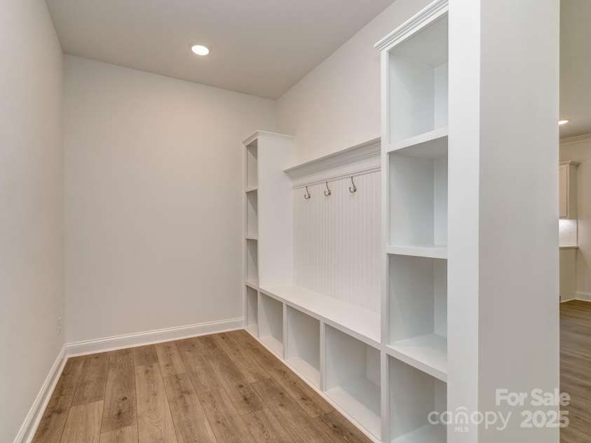 7108 Hambright Road, Huntersville, NC 28078.  MLS# CAR4267647, YatesRealty ID 17542. 