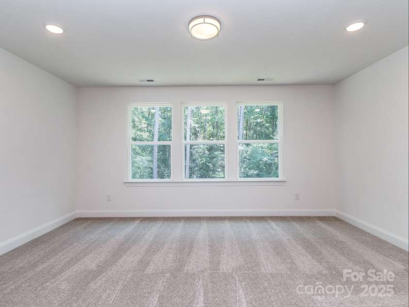 7108 Hambright Road, Huntersville, NC 28078.  MLS# CAR4267647, YatesRealty ID 17542. 