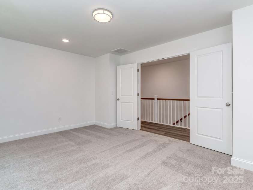 7108 Hambright Road, Huntersville, NC 28078.  MLS# CAR4267647, YatesRealty ID 17542. 