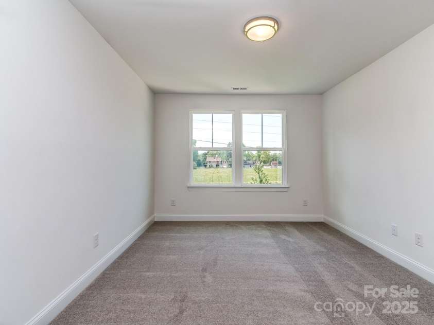 7108 Hambright Road, Huntersville, NC 28078.  MLS# CAR4267647, YatesRealty ID 17542. 