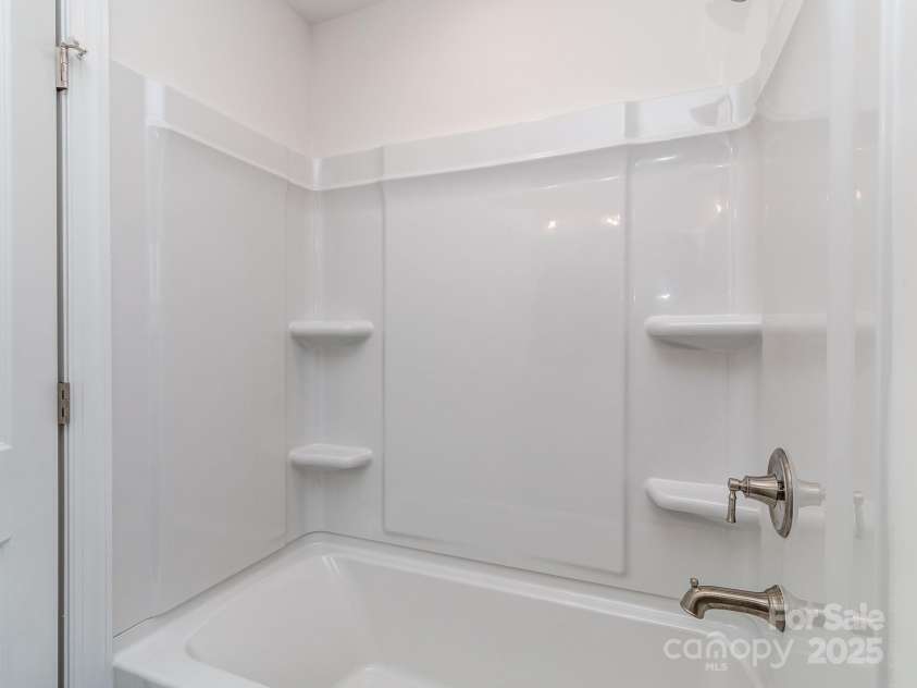 7108 Hambright Road, Huntersville, NC 28078.  MLS# CAR4267647, YatesRealty ID 17542. 