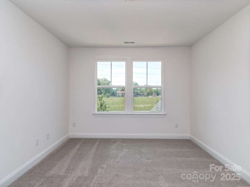 7108 Hambright Road, Huntersville, NC 28078.  MLS# CAR4267647, YatesRealty ID 17542. 