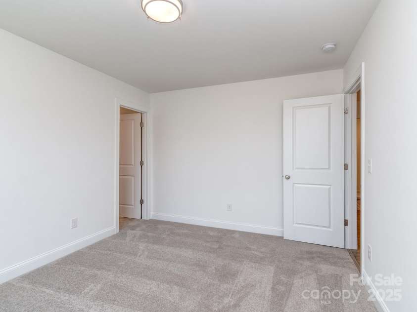 7108 Hambright Road, Huntersville, NC 28078.  MLS# CAR4267647, YatesRealty ID 17542. 