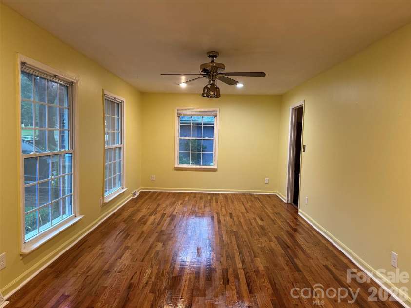 3220 Wiseman Drive, Charlotte, NC 28227.  MLS# CAR4396959, YatesRealty ID 17544. 