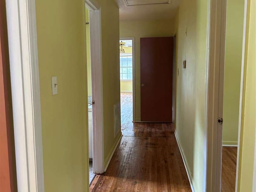 3220 Wiseman Drive, Charlotte, NC 28227.  MLS# CAR4396959, YatesRealty ID 17544. 