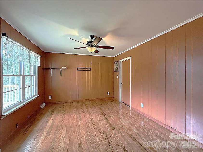 3220 Wiseman Drive, Charlotte, NC 28227.  MLS# CAR4396959, YatesRealty ID 17544. Room2