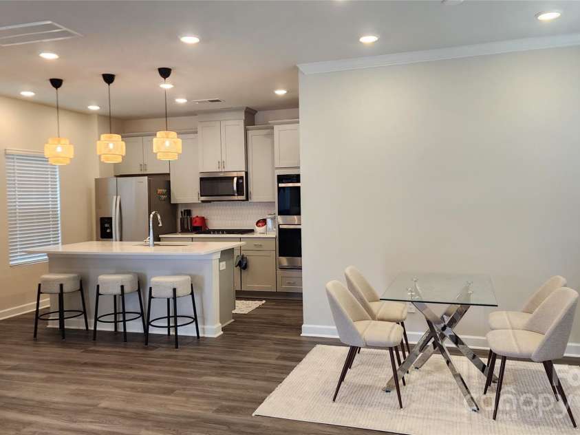 332 Cranford Drive, Pineville, NC 28134.  MLS# CAR4266216, YatesRealty ID 17544. 