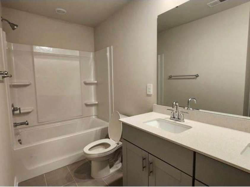 332 Cranford Drive, Pineville, NC 28134.  MLS# CAR4266216, YatesRealty ID 17544. 