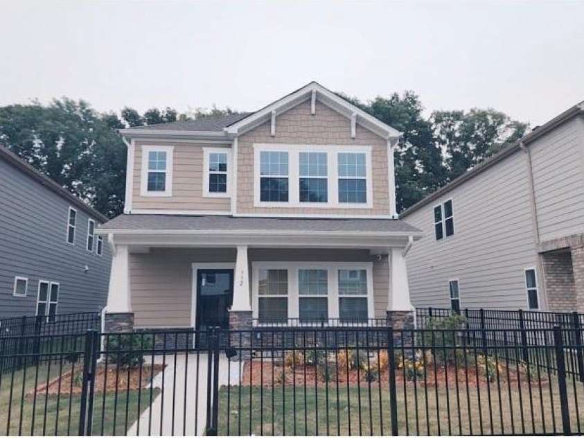 332 Cranford Drive, Pineville, NC 28134.  MLS# CAR4266216, YatesRealty ID 17544. 