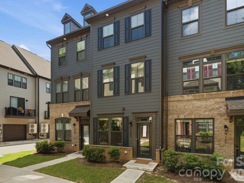 408 Tristram Lane, Charlotte, NC 28205.  MLS# CAR4415475, YatesRealty ID 17545. 