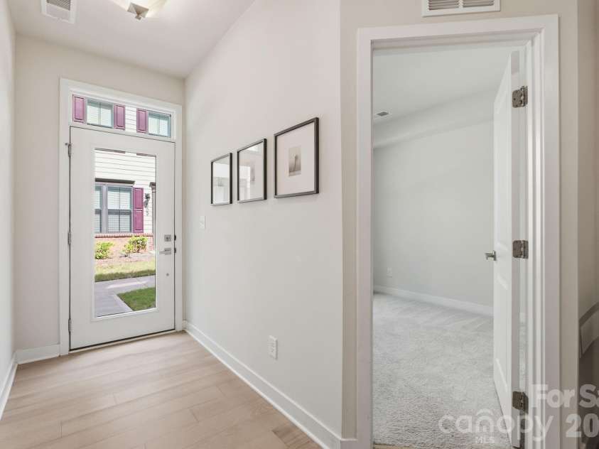 408 Tristram Lane, Charlotte, NC 28205.  MLS# CAR4415475, YatesRealty ID 17545. 