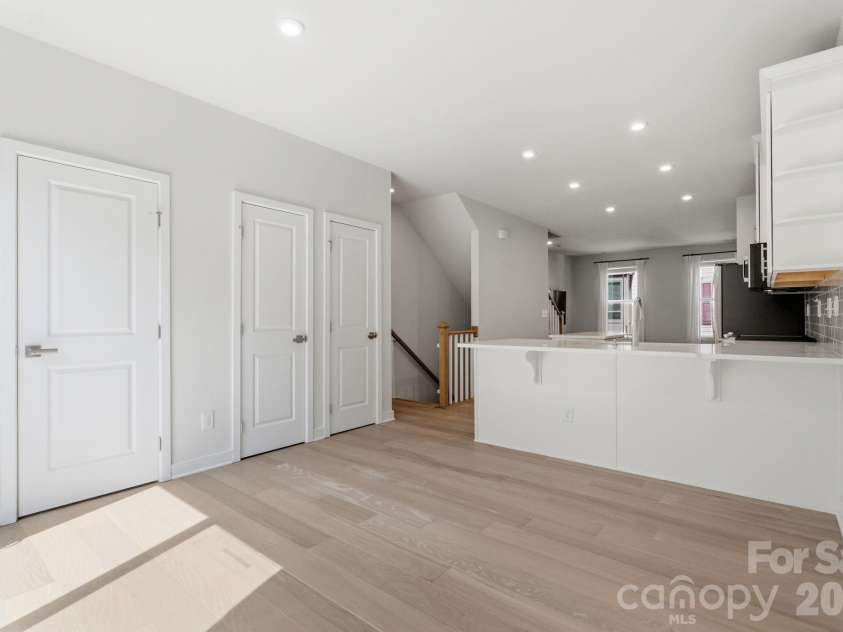 408 Tristram Lane, Charlotte, NC 28205.  MLS# CAR4415475, YatesRealty ID 17545. 