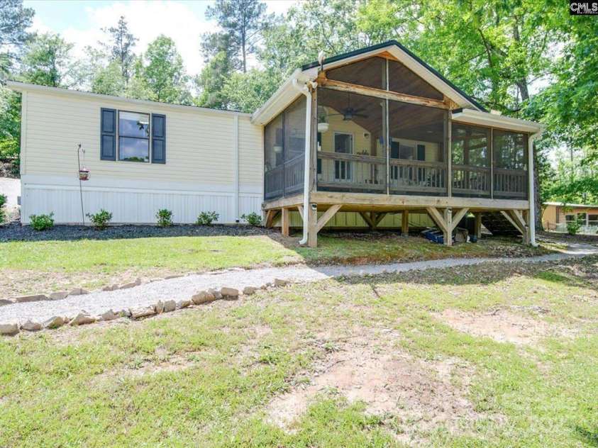 1989 White Oak Road, Camden, SC 29020.  MLS# CAR4267070, YatesRealty ID 17546. 