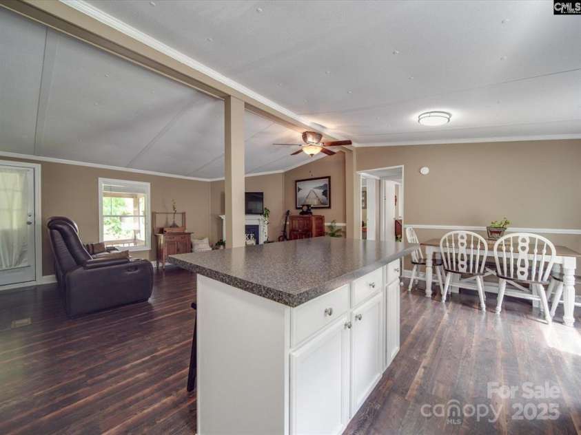 1989 White Oak Road, Camden, SC 29020.  MLS# CAR4267070, YatesRealty ID 17546. 