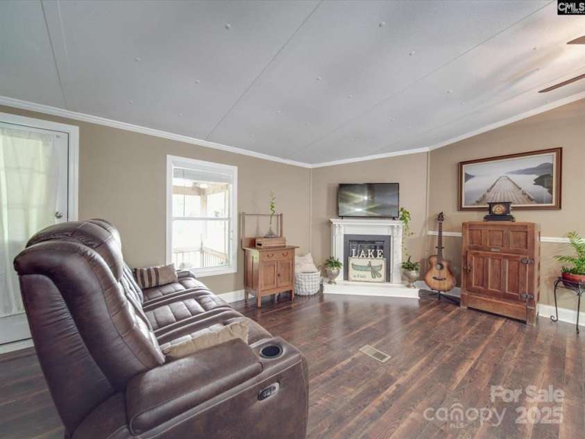 1989 White Oak Road, Camden, SC 29020.  MLS# CAR4267070, YatesRealty ID 17546. 