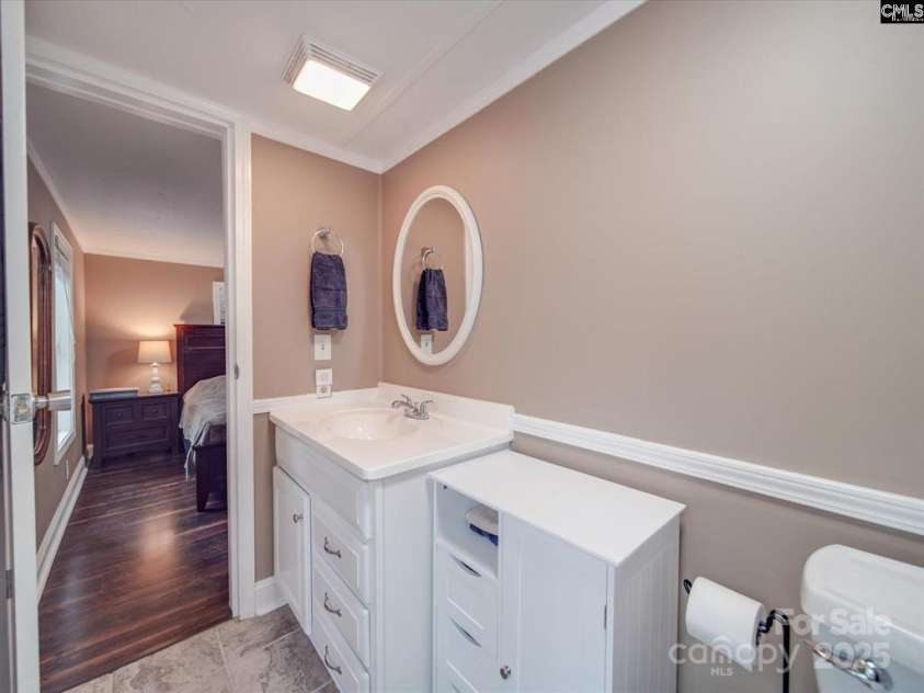 1989 White Oak Road, Camden, SC 29020.  MLS# CAR4267070, YatesRealty ID 17546. 