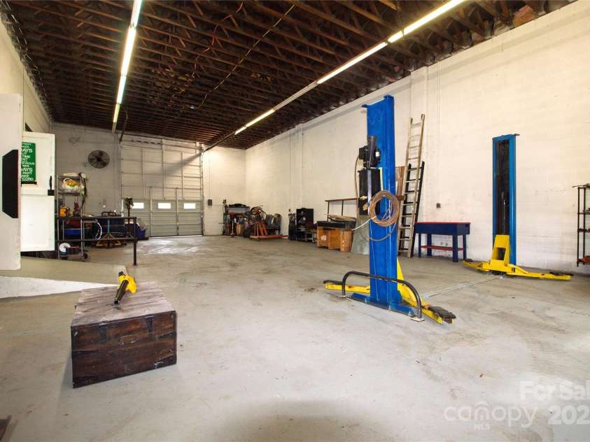 1028 Washburn Switch Road, Shelby, NC 28150.  MLS# CAR4267658, YatesRealty ID 17547. 