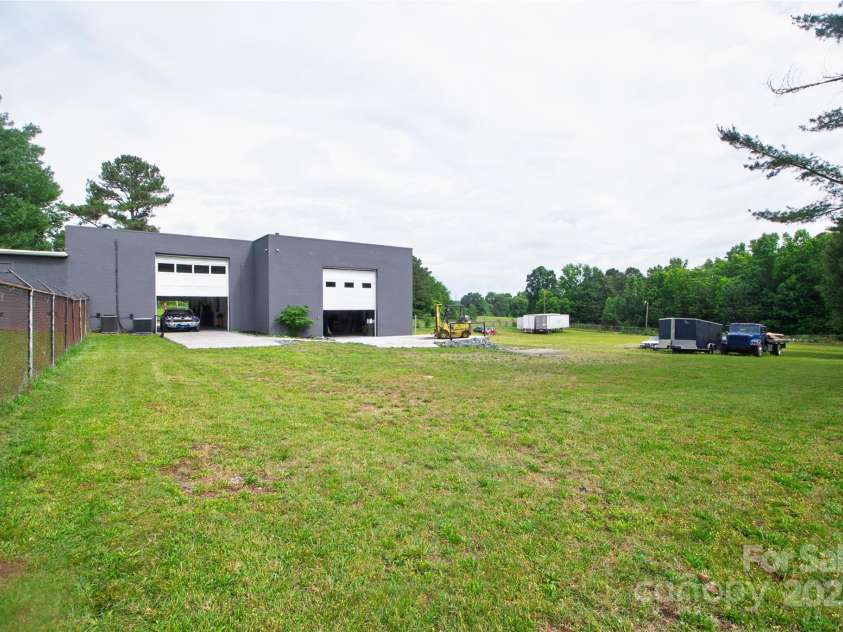 1028 Washburn Switch Road, Shelby, NC 28150.  MLS# CAR4267658, YatesRealty ID 17547. 