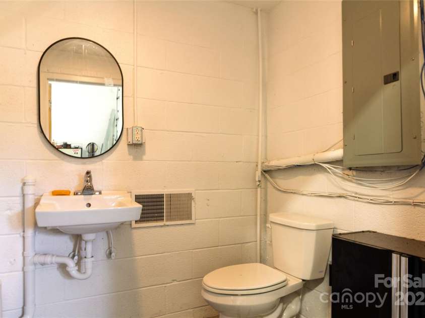 1028 Washburn Switch Road, Shelby, NC 28150.  MLS# CAR4267658, YatesRealty ID 17547. 