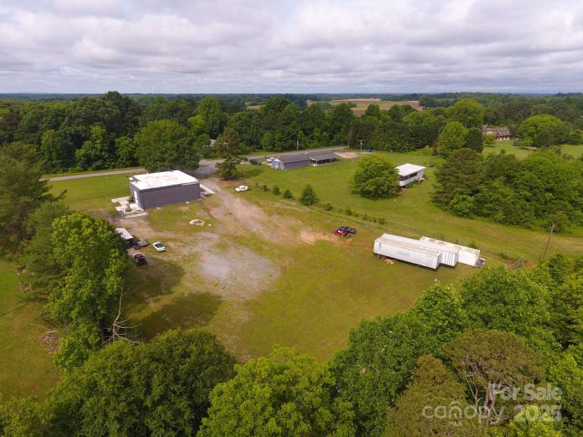 1028 Washburn Switch Road, Shelby, NC 28150.  MLS# CAR4267658, YatesRealty ID 17547. 