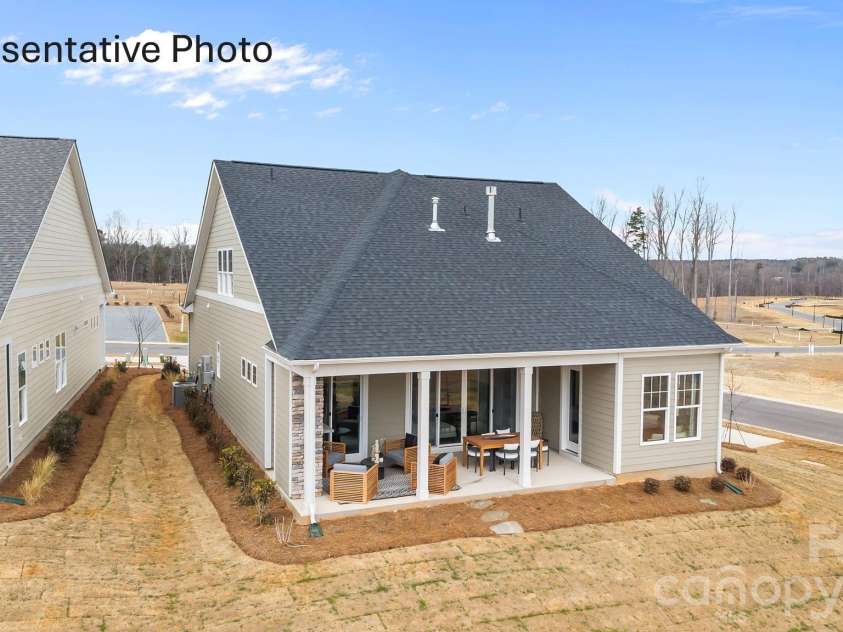 1468 Twin Leaf Road, Fort Mill, SC 29715.  MLS# CAR4368402, YatesRealty ID 17547. 