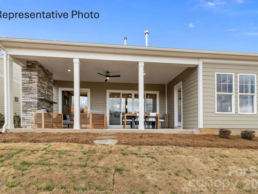 1468 Twin Leaf Road, Fort Mill, SC 29715.  MLS# CAR4368402, YatesRealty ID 17547. 